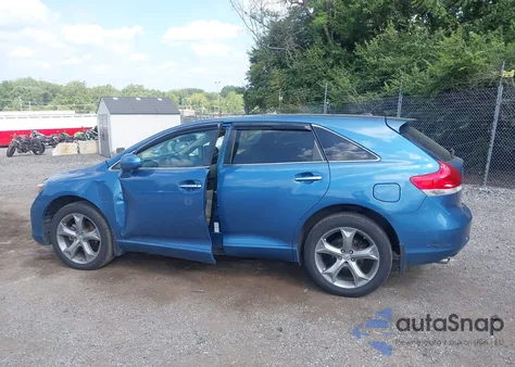 2010 Toyota Venza Base V6 из США, поврежденный, VIN 4T3BK3BB9AU037015